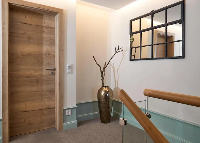 Und Schuette 施马伦贝格