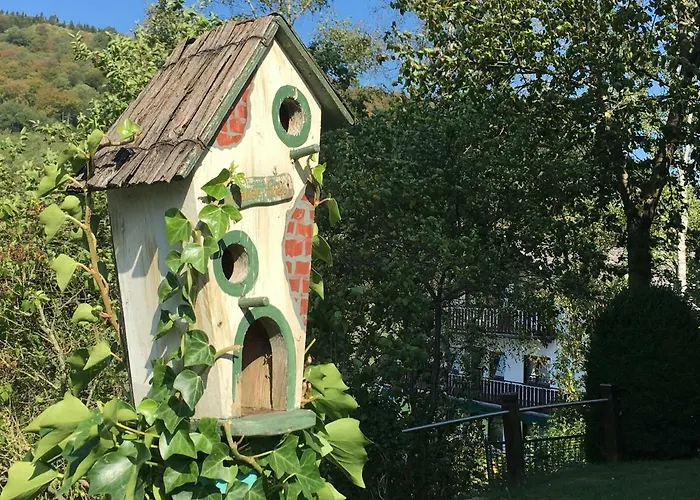 招待所 Und Schuette